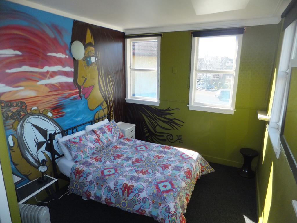 Crash Palace Backpackers Rotorua Pokoj fotografie